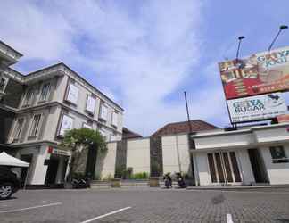 Exterior 2 Griya Jogja Hotel