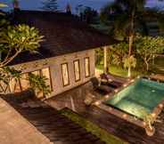 Swimming Pool 2 Villa Kubu agung