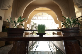 Lobby 4 The Pade Hotel