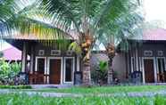 Luar Bangunan 5 Pondok Rahayu Guest House