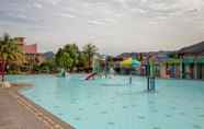 Kolam Renang 2 Pia Hotel Pandan Beach Resort