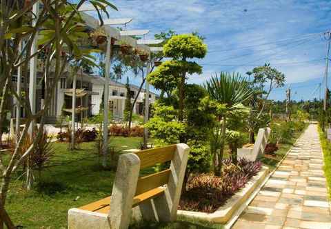 Common Space Golden Hawaii Villa Singkawang