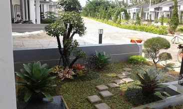 Exterior 4 Golden Hawaii Villa Singkawang