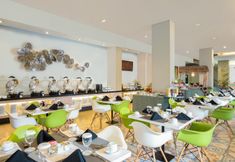 Restaurant 3 KHAS Surabaya Hotel