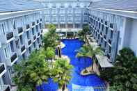 สระว่ายน้ำ Swiss-Belhotel Danum Palangkaraya