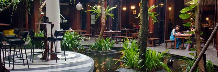 Lobby Swiss Belhotel Rainforest