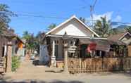 Bangunan 5 Red Island Panjul Homestay