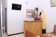 Bar, Cafe and Lounge Red Island Panjul Homestay