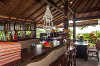 Bar, Kafe, dan Lounge Poh Manis Lembongan