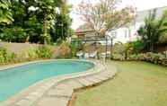 Kolam Renang 5 W Home Cipete