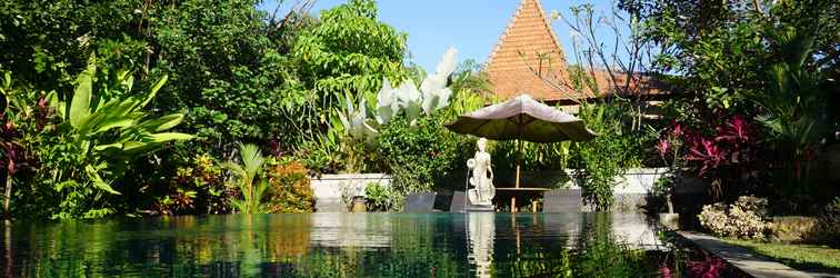 Lobby Sari Bamboo Villas