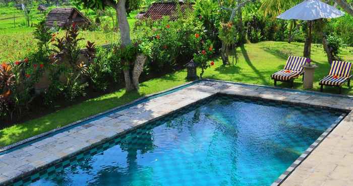 Swimming Pool Puri Bagus Manggis 