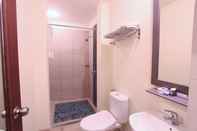 Toilet Kamar Koening Hotel Cirebon