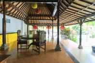 Bar, Cafe and Lounge Hotel Gianyar 