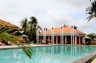 Swimming Pool Mutiara Hotel Cilacap
