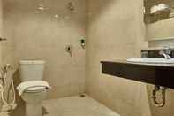 In-room Bathroom Siti Hotel Tangerang