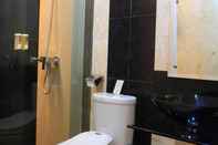 Toilet Kamar Omah Qu Guesthouse Yogyakarta	