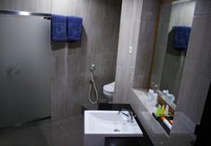 In-room Bathroom 7 Putri Duyung Ancol
