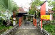 Luar Bangunan 2 OYO 2168 Mettaloka Guesthouse