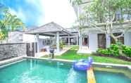 Exterior 7 Villa Seratus 