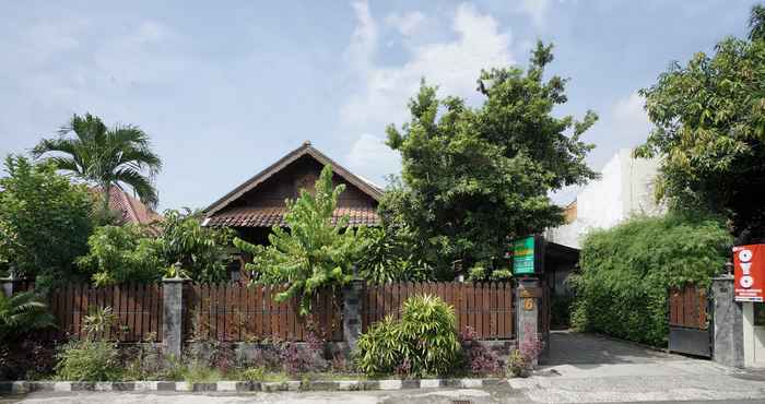 Bên ngoài OYO 804 Ndalem Maharani Guest House