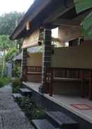 EXTERIOR_BUILDING Santa Fe Homestay Amed