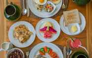 ร้านอาหาร 7 Sapodilla Ubud