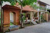 Exterior Sapodilla Ubud