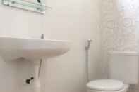 In-room Bathroom Merpati Guest House