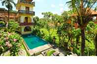 สระว่ายน้ำ Ubud Kerta City Hotel 