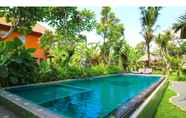 สระว่ายน้ำ 7 Ubud Kerta City Hotel 