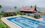 Kolam Renang 2 Hotel Grand Pujon View