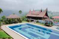 Swimming Pool Hotel Grand Pujon View