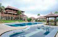 Swimming Pool 7 Hotel Grand Pujon View