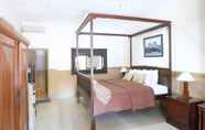 Kamar Tidur 7 Ndalem Suratin Guesthouse