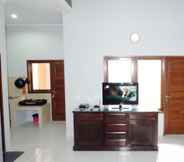 Bedroom 7 Ndalem Suratin Homestay