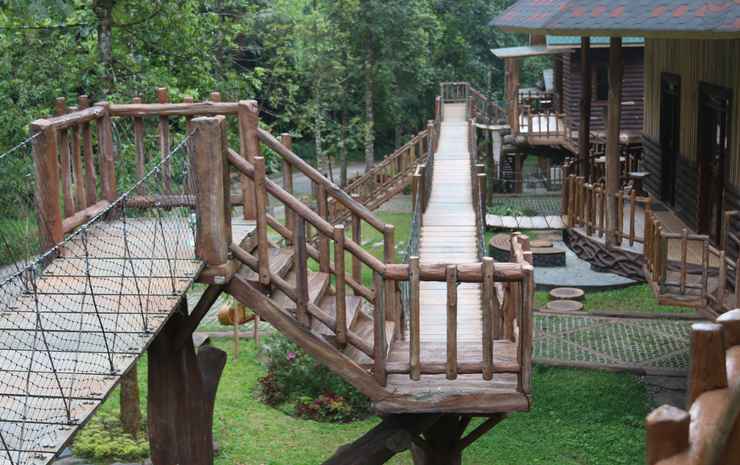 Safari Resort Puncak - Tree House