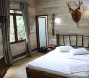 Bedroom 4 Safari Resort