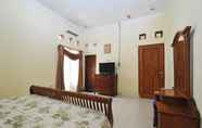 Kamar Tidur 5 Balecatur Inn