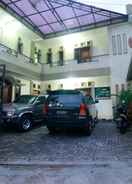 EXTERIOR_BUILDING Pusaka Family Hotel