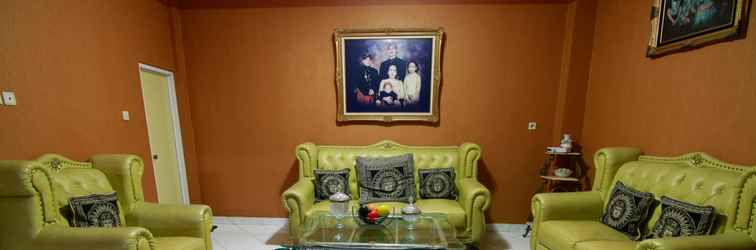 Lobby Pusaka Family Hotel