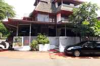 Luar Bangunan Mayestik Guest House Syariah