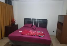 Bedroom 6 Mayestik Guest House Syariah