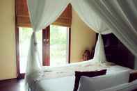 Bilik Tidur Emerald River Villa 