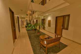 Lobi 4 Cherry Homes Hotel & Residence