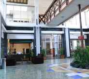 Lobi 2 University Hotel Yogyakarta