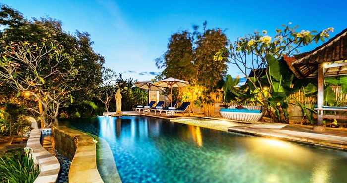 Swimming Pool Warisan Villa By Reccoma
