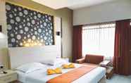 Kamar Tidur 3 Ramayana Hotel & Restaurant Tasikmalaya