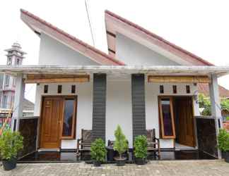 Exterior 2 Standard Room at Dini Homestay