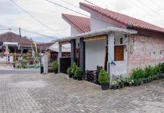 Exterior 5 Standard Room at Dini Homestay
